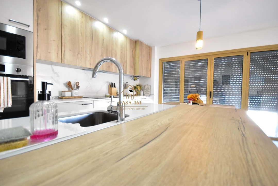 Apartamento T4 para Venda em Castanheira do Ribatejo e Cachoeiras Foto 32