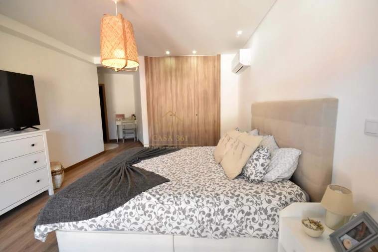 Apartamento T4 para Venda em Castanheira do Ribatejo e Cachoeiras Foto 39