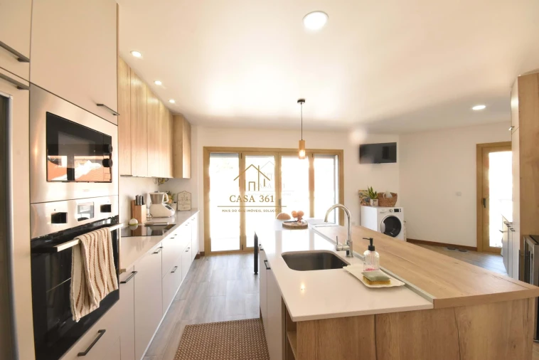 Apartamento T4 para Venda em Castanheira do Ribatejo e Cachoeiras Foto 29