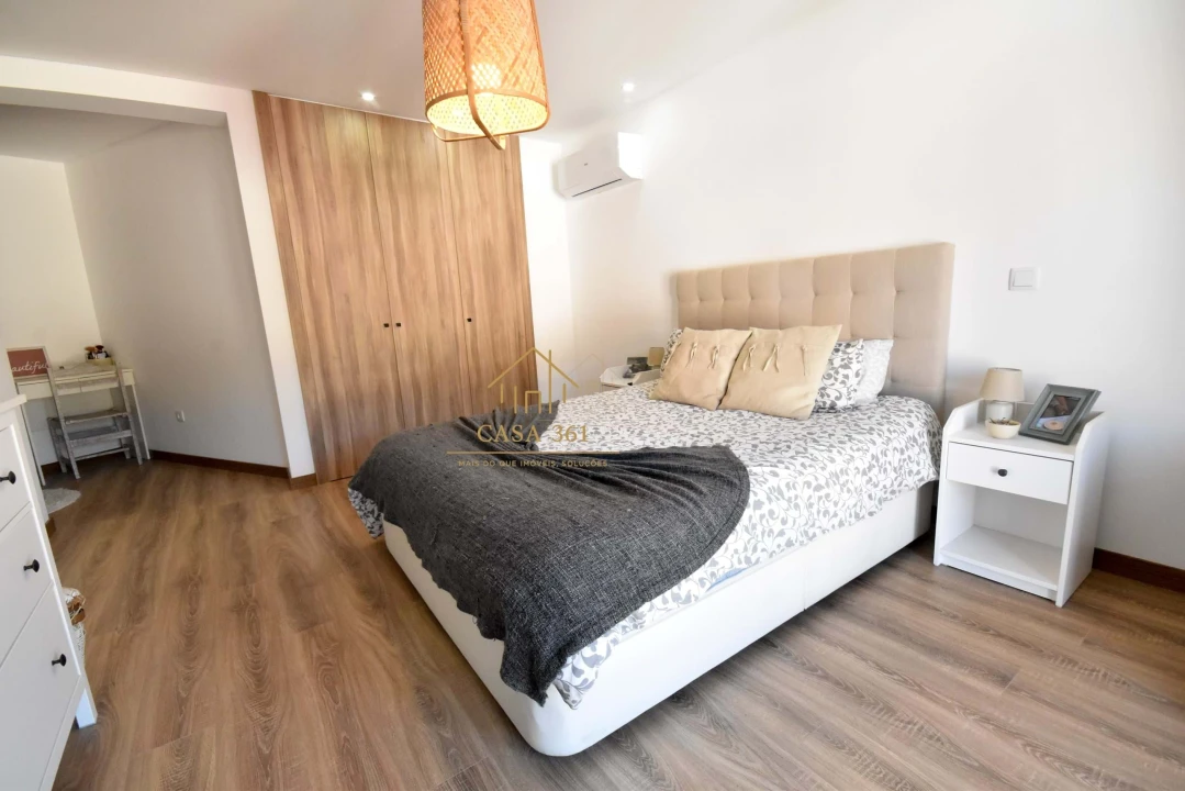 Apartamento T4 para Venda em Castanheira do Ribatejo e Cachoeiras Foto 43