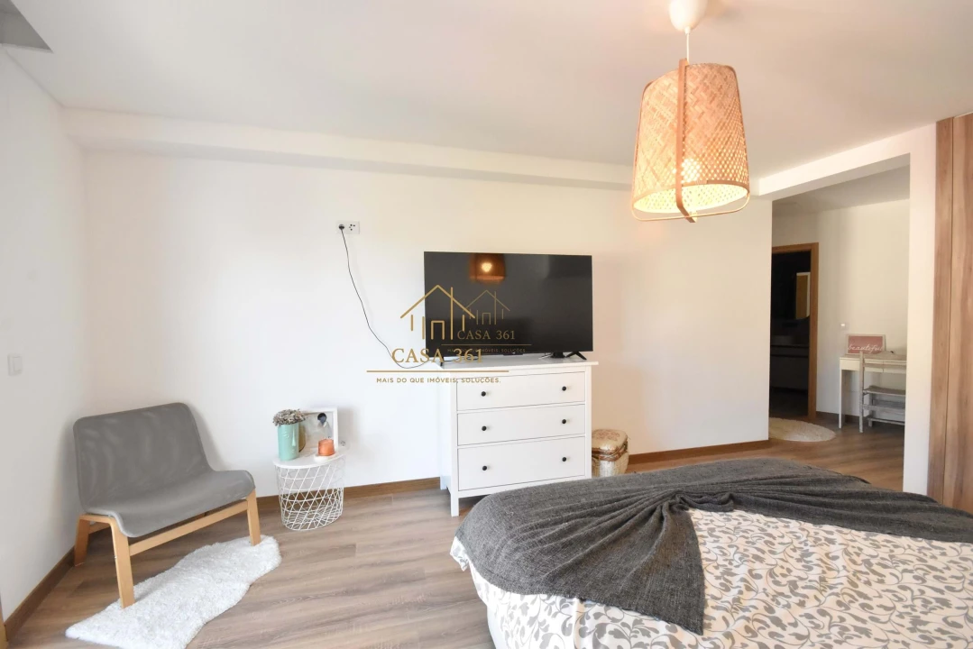 Apartamento T4 para Venda em Castanheira do Ribatejo e Cachoeiras Foto 41