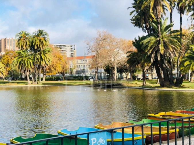Loja para Venda em Alvalade Foto 19