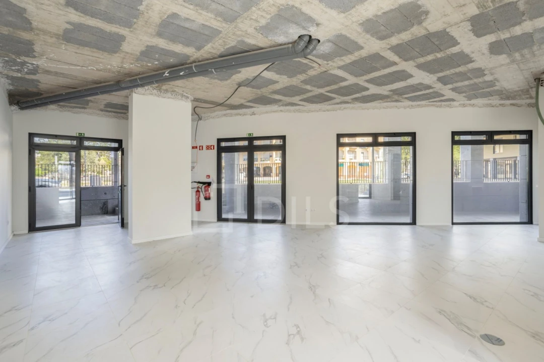 Loja para Venda em Almancil Foto 1