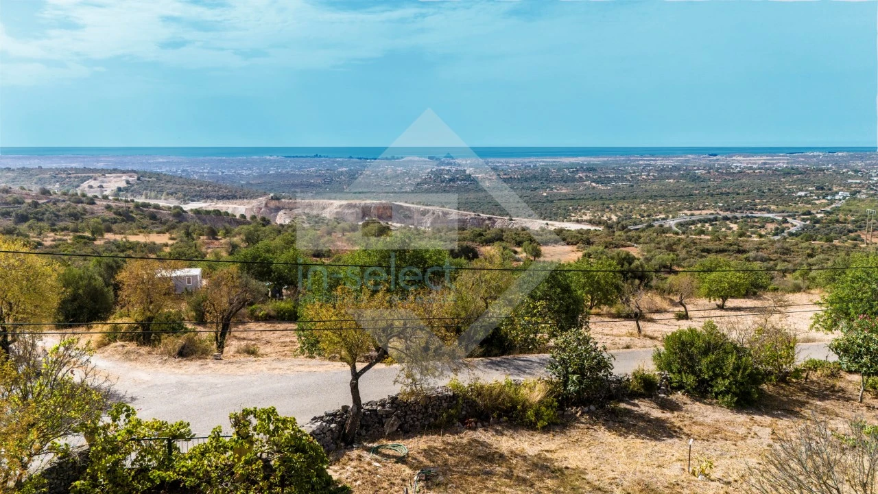 Terreno para Venda em Boliqueime Foto 1