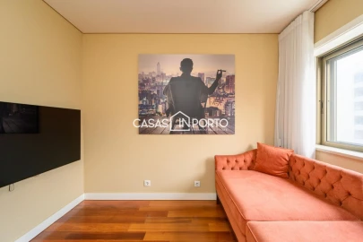 Apartamento T3 para Venda em Aldoar, Foz do Douro e Nevogilde