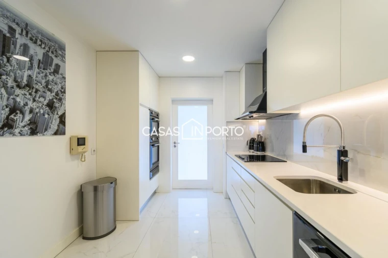 Apartamento T3 para Venda em Aldoar, Foz do Douro e Nevogilde Foto 6