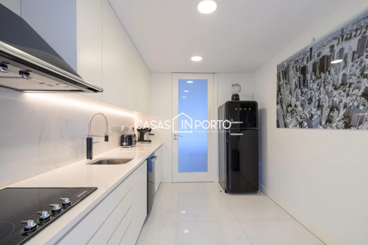 Apartamento T3 para Venda em Aldoar, Foz do Douro e Nevogilde Foto 8