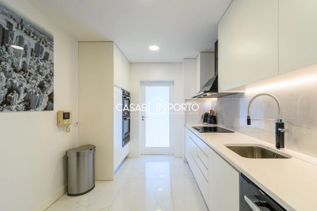 Apartamento T3 para Venda em Aldoar, Foz do Douro e Nevogilde Foto 6