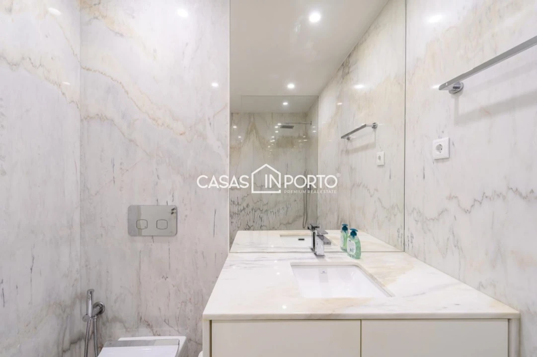 Apartamento T3 para Venda em Aldoar, Foz do Douro e Nevogilde Foto 22