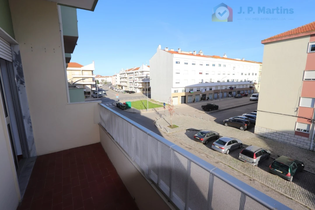 Apartamento T2 para Venda em Moita Foto 1