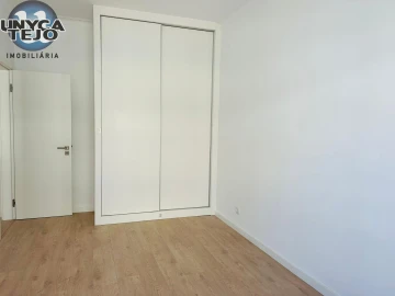 Apartamento T2 para Venda em Almada, Cova da Piedade, Pragal e Cacilhas