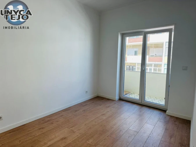 Apartamento T2 para Venda em Almada, Cova da Piedade, Pragal e Cacilhas Foto 10