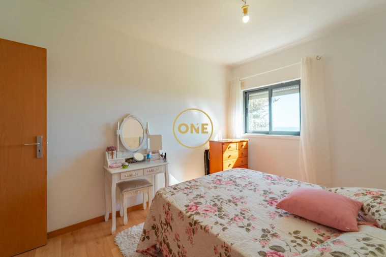 Apartamento T2 para Venda em Rosto do Cão (São Roque) Foto 6