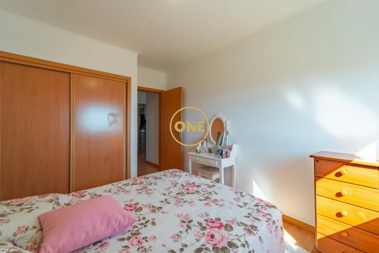 Apartamento T2 para Venda em Rosto do Cão (São Roque) Foto 7