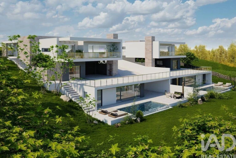 Moradia T4 para Venda em Igreja Nova e Cheleiros Foto 7