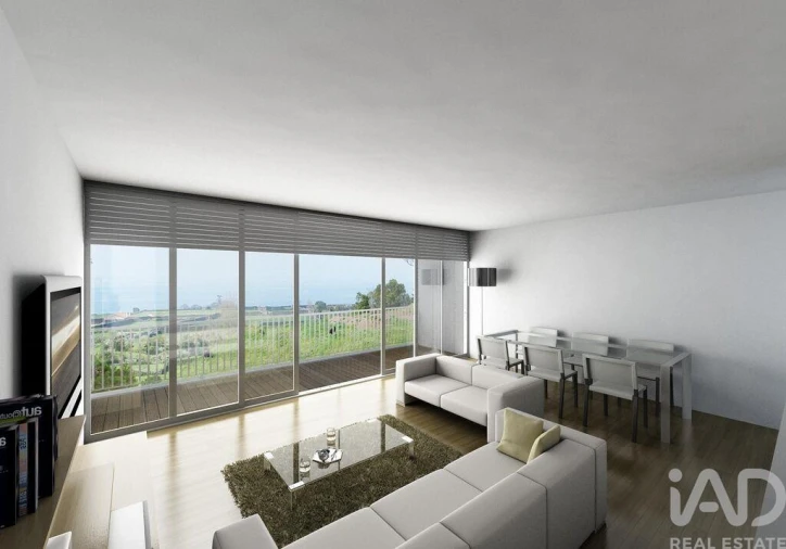 Moradia T4 para Venda em Igreja Nova e Cheleiros Foto 14