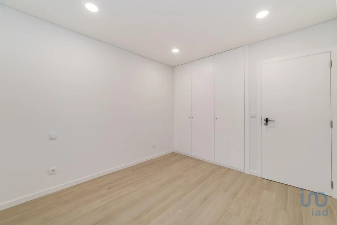 Apartamento T2 para Venda em Tavarede Foto 10