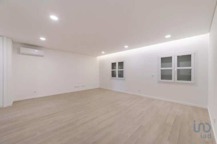 Apartamento T2 para Venda em Tavarede Foto 11