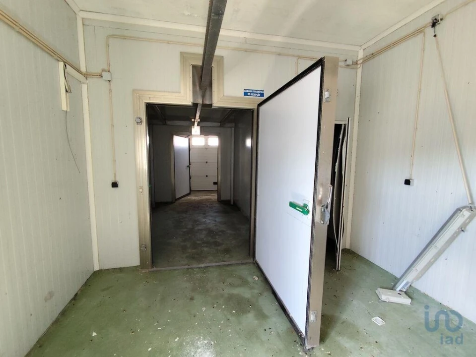 Loja para Venda em Comenda Foto 8