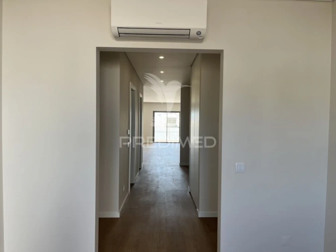 Apartamento T3 para Venda em Olhão Foto 13