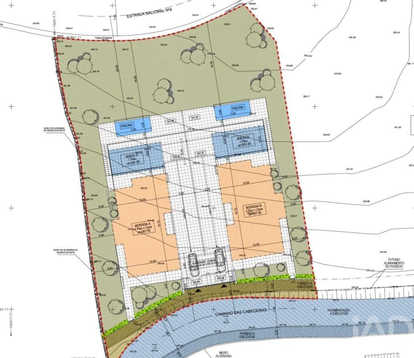 Moradia T4 para Venda em Igreja Nova e Cheleiros Foto 26