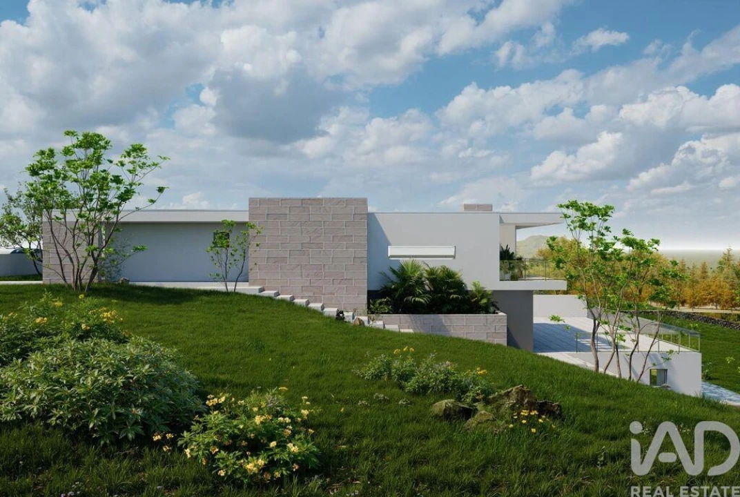 Moradia T4 para Venda em Igreja Nova e Cheleiros Foto 8