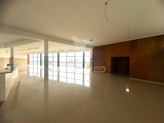 Loja para Arrendamento em Ponte Foto 14