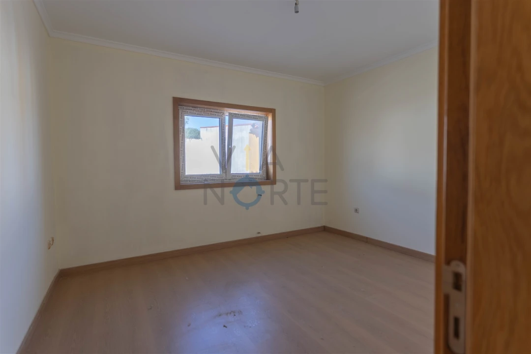 Moradia T6 para Venda em Alfandega da Fe Foto 20