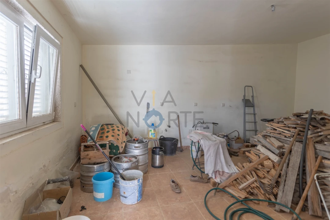 Moradia T6 para Venda em Alfandega da Fe Foto 37