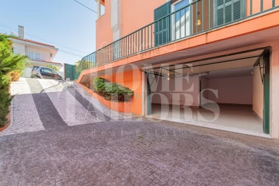 Moradia T3 para Venda em São Domingos de Rana