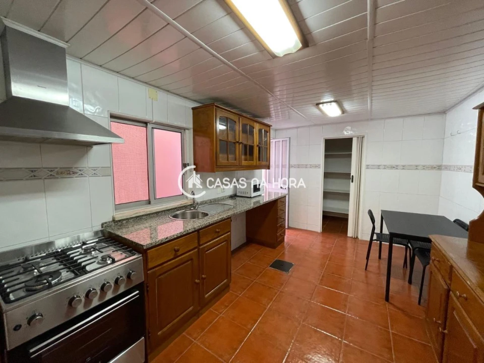 Apartamento T2 para Arrendamento em Benfica Foto 1