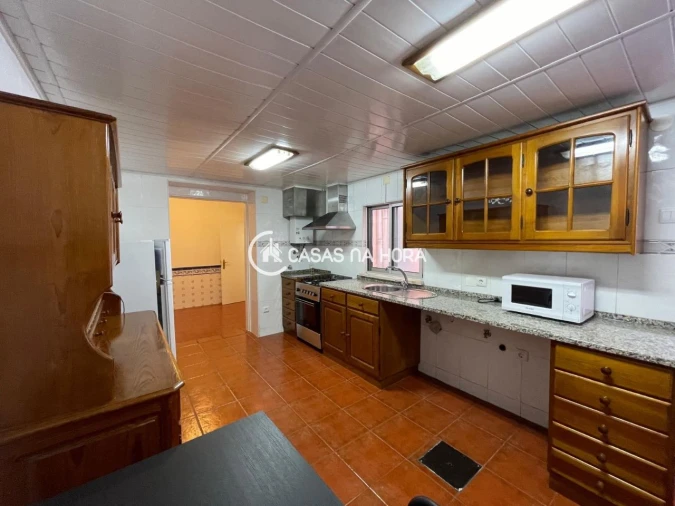 Apartamento T2 para Arrendamento em Benfica Foto 2