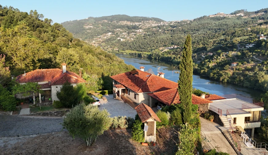 Moradia T6 para Venda em Espadanedo Foto 3