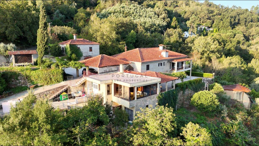 Moradia T6 para Venda em Espadanedo Foto 4