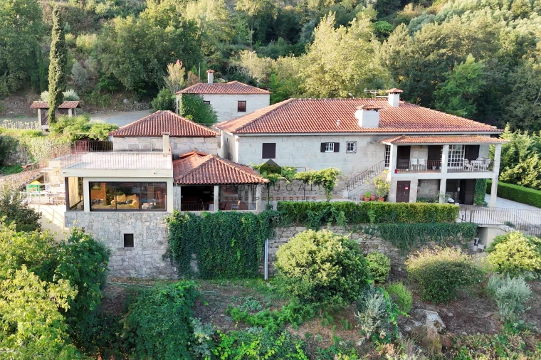 Moradia T6 para Venda em Espadanedo Foto 6