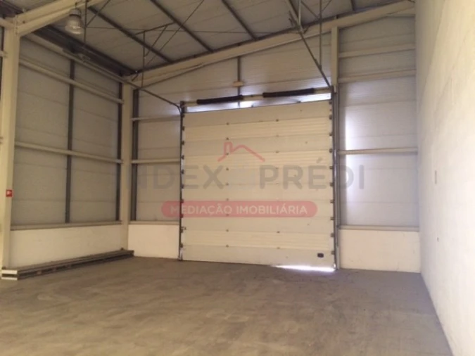 Armazém para Venda em Barrô e Aguada de Baixo Foto 2