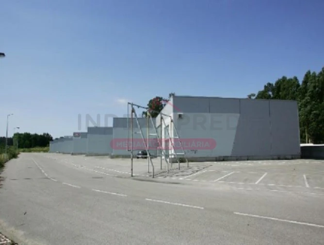 Armazém para Venda em Barrô e Aguada de Baixo Foto 5