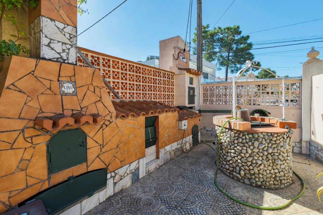 Moradia T6 para Venda em Charneca de Caparica e Sobreda Foto 31