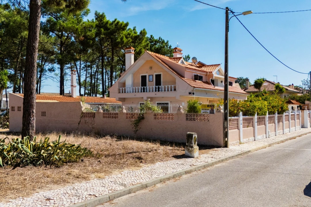 Moradia T6 para Venda em Charneca de Caparica e Sobreda Foto 36