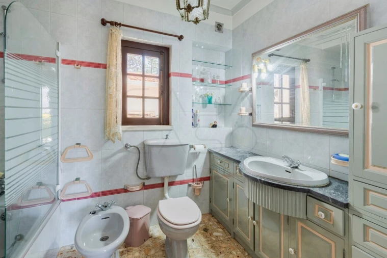 Moradia T6 para Venda em Charneca de Caparica e Sobreda Foto 30