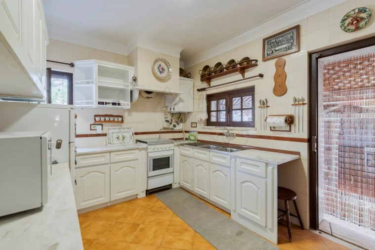 Moradia T6 para Venda em Charneca de Caparica e Sobreda Foto 17