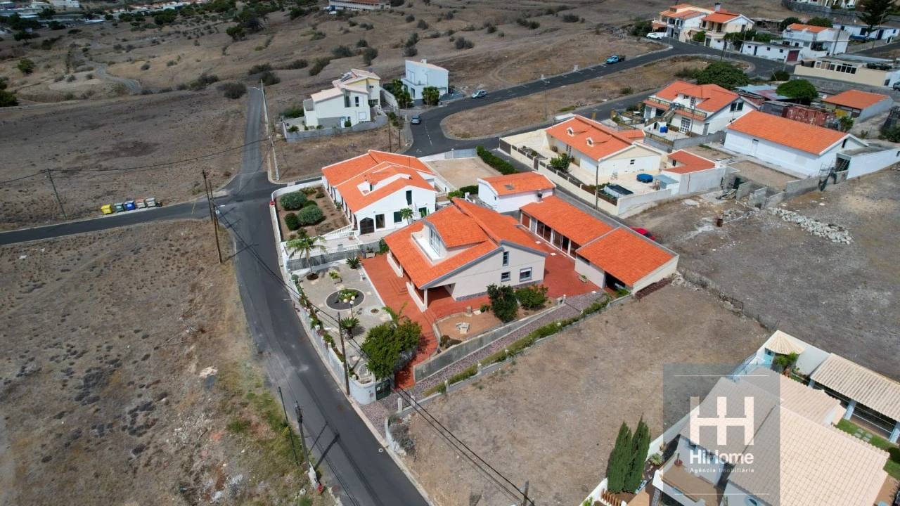 Moradia T3 para Venda em Porto Santo Foto 3