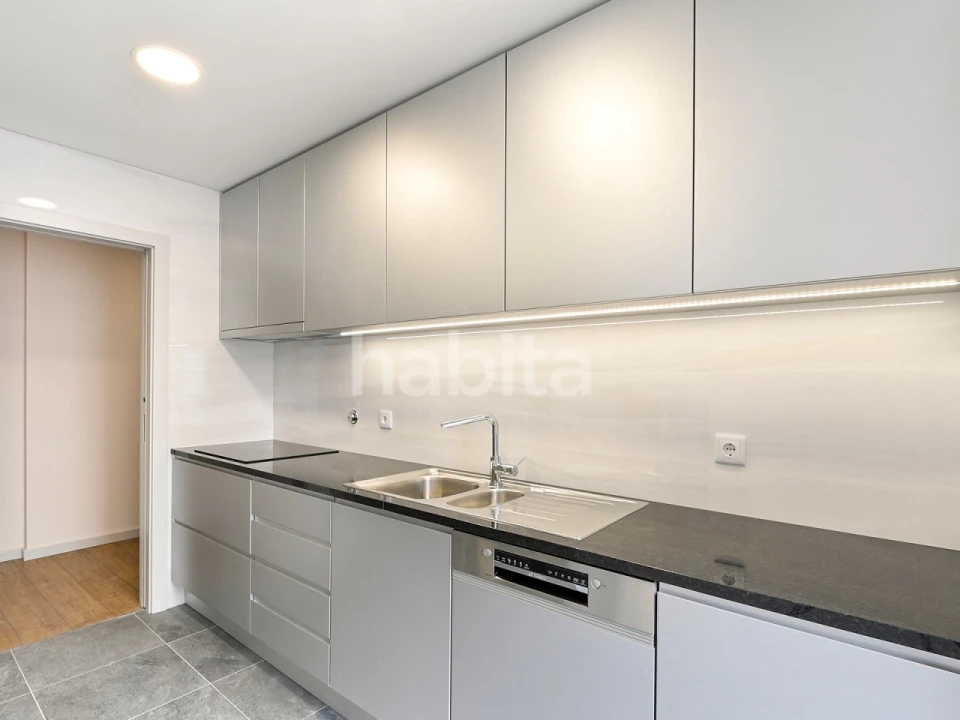 Apartamento T3 para Venda em Cedofeita, Santo Ildefonso, Sé, Miragaia, São Nicolau e Vitória Foto 10