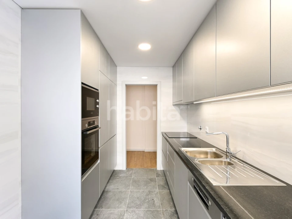 Apartamento T3 para Venda em Cedofeita, Santo Ildefonso, Sé, Miragaia, São Nicolau e Vitória Foto 11