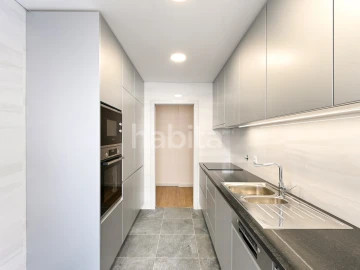 Apartamento T3 para Venda em Cedofeita, Santo Ildefonso, Sé, Miragaia, São Nicolau e Vitória