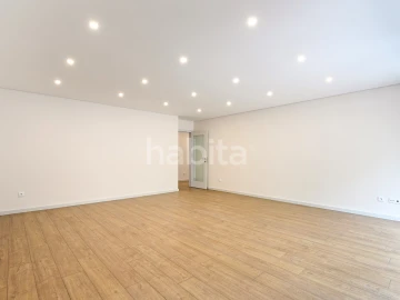 Apartamento T3 para Venda em Cedofeita, Santo Ildefonso, Sé, Miragaia, São Nicolau e Vitória
