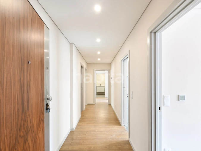 Apartamento T3 para Venda em Cedofeita, Santo Ildefonso, Sé, Miragaia, São Nicolau e Vitória Foto 5