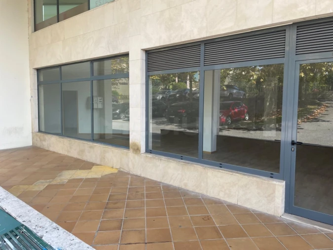 Loja para Arrendamento em Vila Nova de Famalicão e Calendário Foto 9