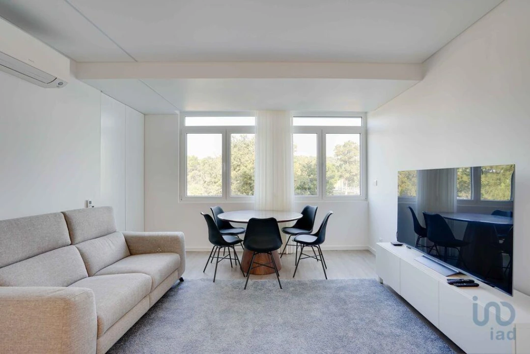 Apartamento T1 para Venda em Algés, Linda-A-Velha e Cruz Quebrada-Dafundo Foto 1