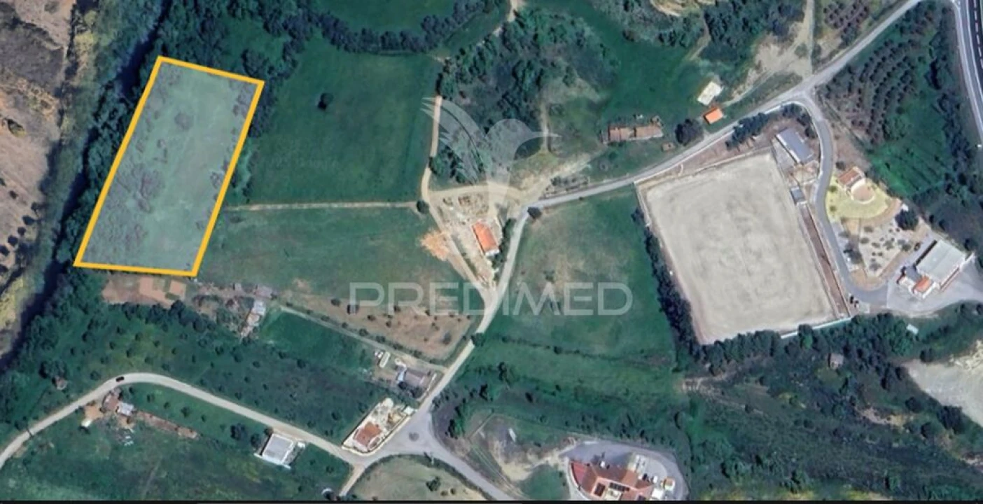 Moradia T4 para Venda em São Marcos da Serra Foto 8